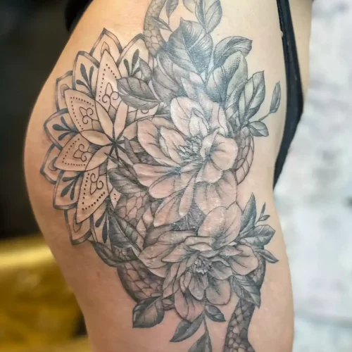 Tattoo Bloemen Dijbeen | Portfolio | Tattoo Studio Apart Waddinxveen