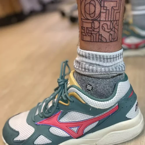 Tattoo Fineline Enkel Man | Portfolio | Tattoo Studio Apart Waddinxveen